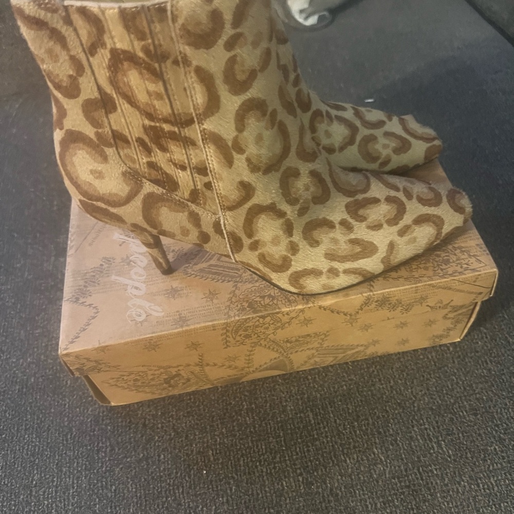 Vince Camuto Leopard-Print Pointed Ankle Booties in Tan & Brown